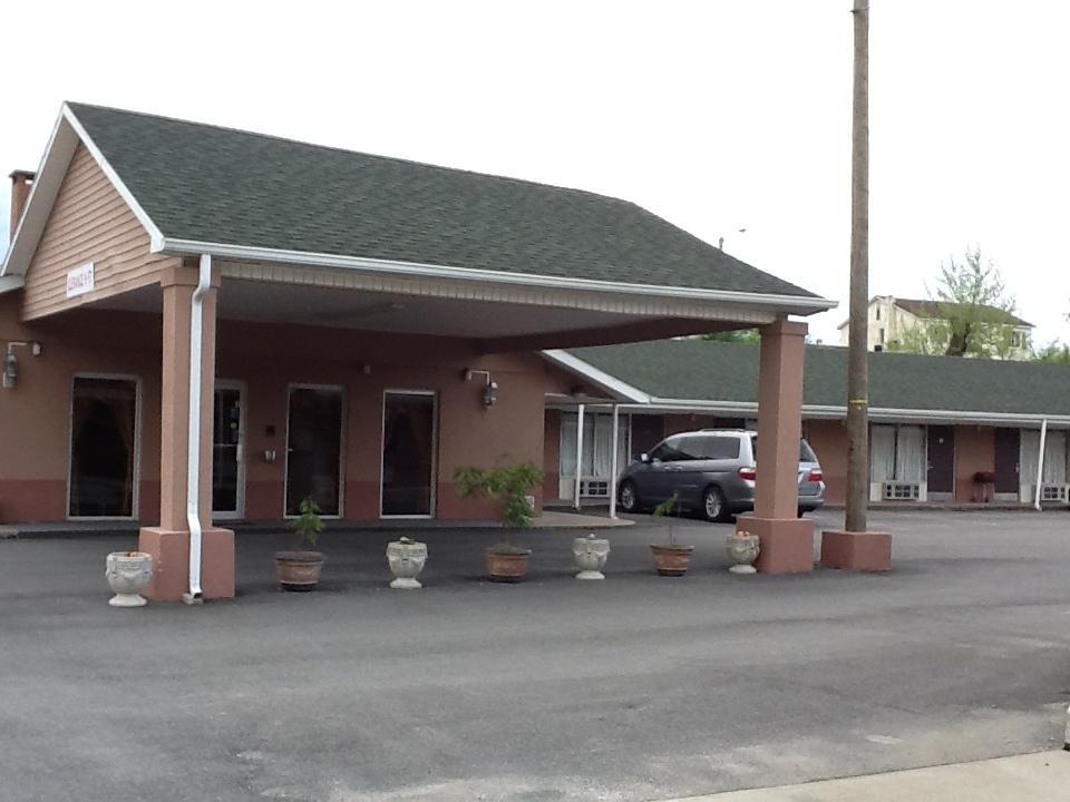Caronoda Motel Central City Buitenkant foto